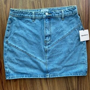 Denim stretch skirt from Revolve. size m/l.